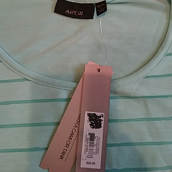 Women's shirt - Picture 2 of 2